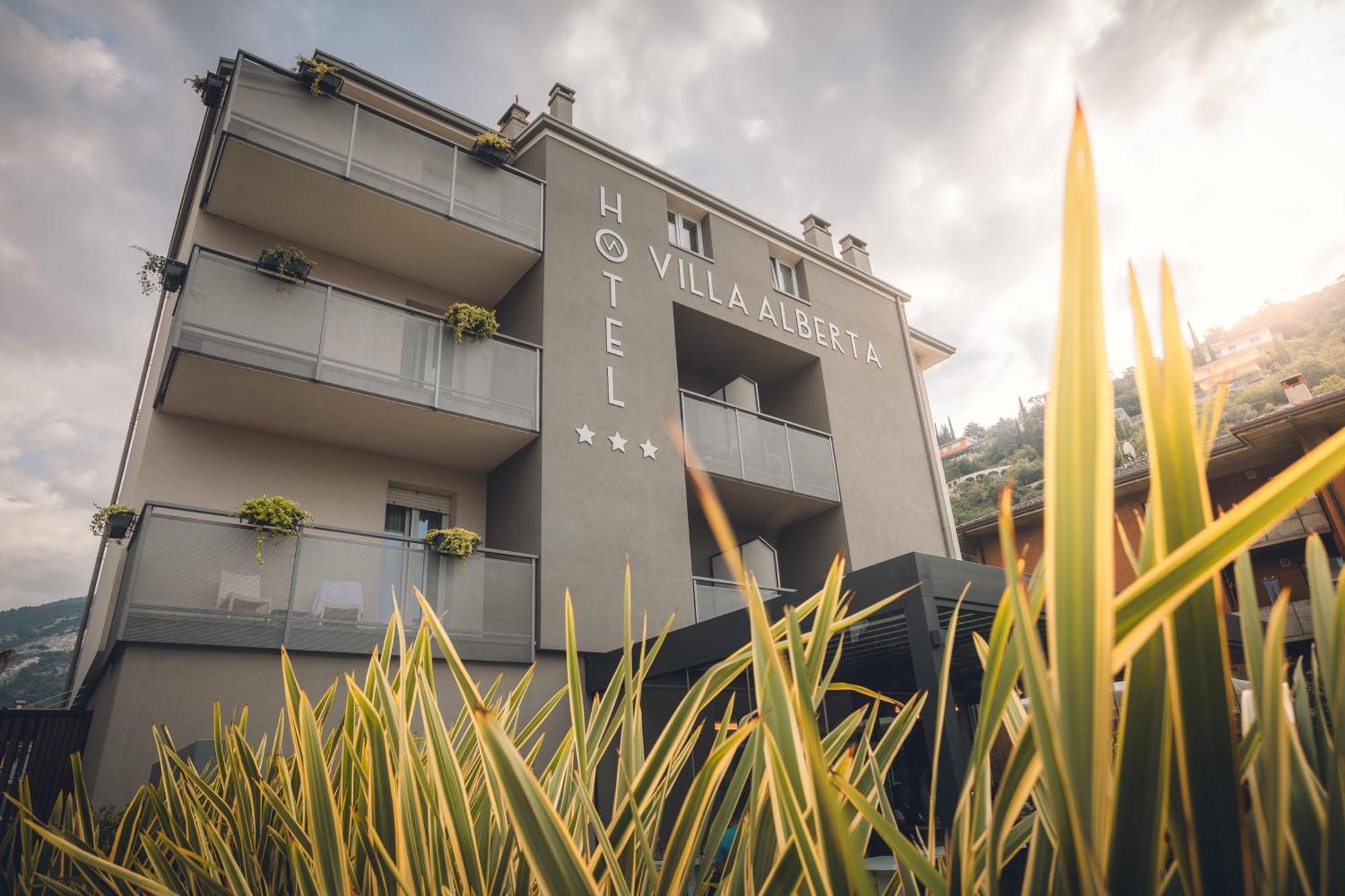 Hotel Villa Alberta Наго Экстерьер фото